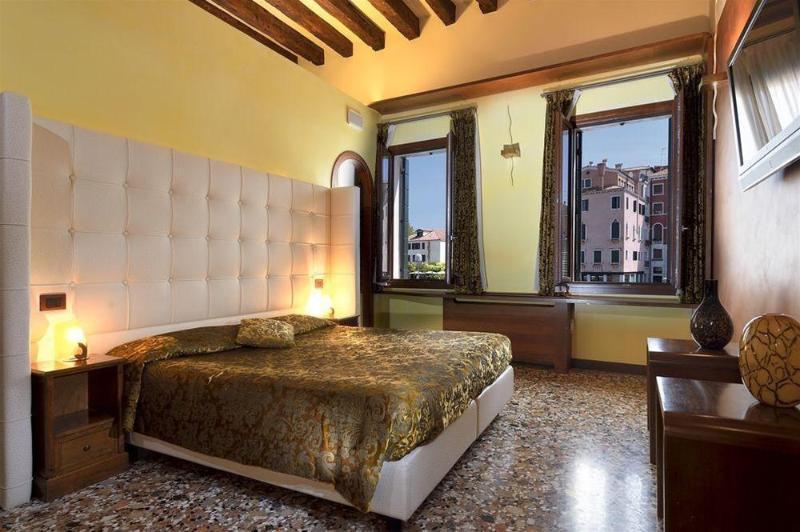 Bed & Breakfast Abbazia De Luxe 3*